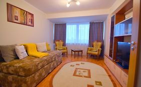 Apartment Superb Intr-O Locatie Premium